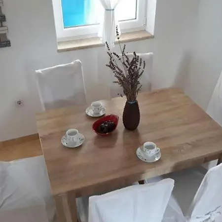 Semesterbostad House With A Parking Space Nska - Krk - 25084 Malinska
